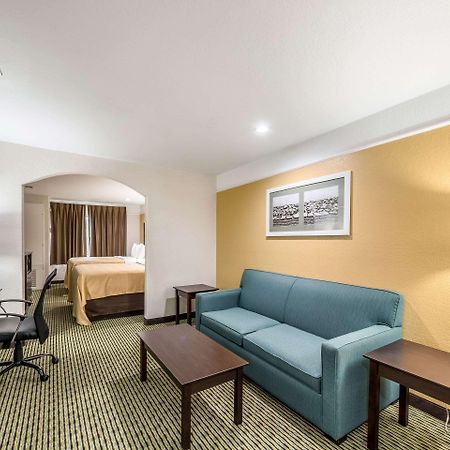 Quality Inn & Suites Seaworld North San Antonio Exteriör bild