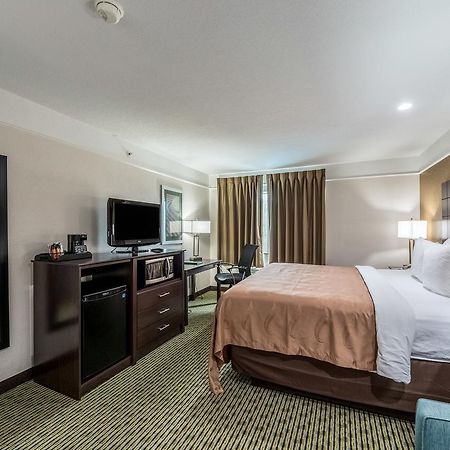 Quality Inn & Suites Seaworld North San Antonio Exteriör bild