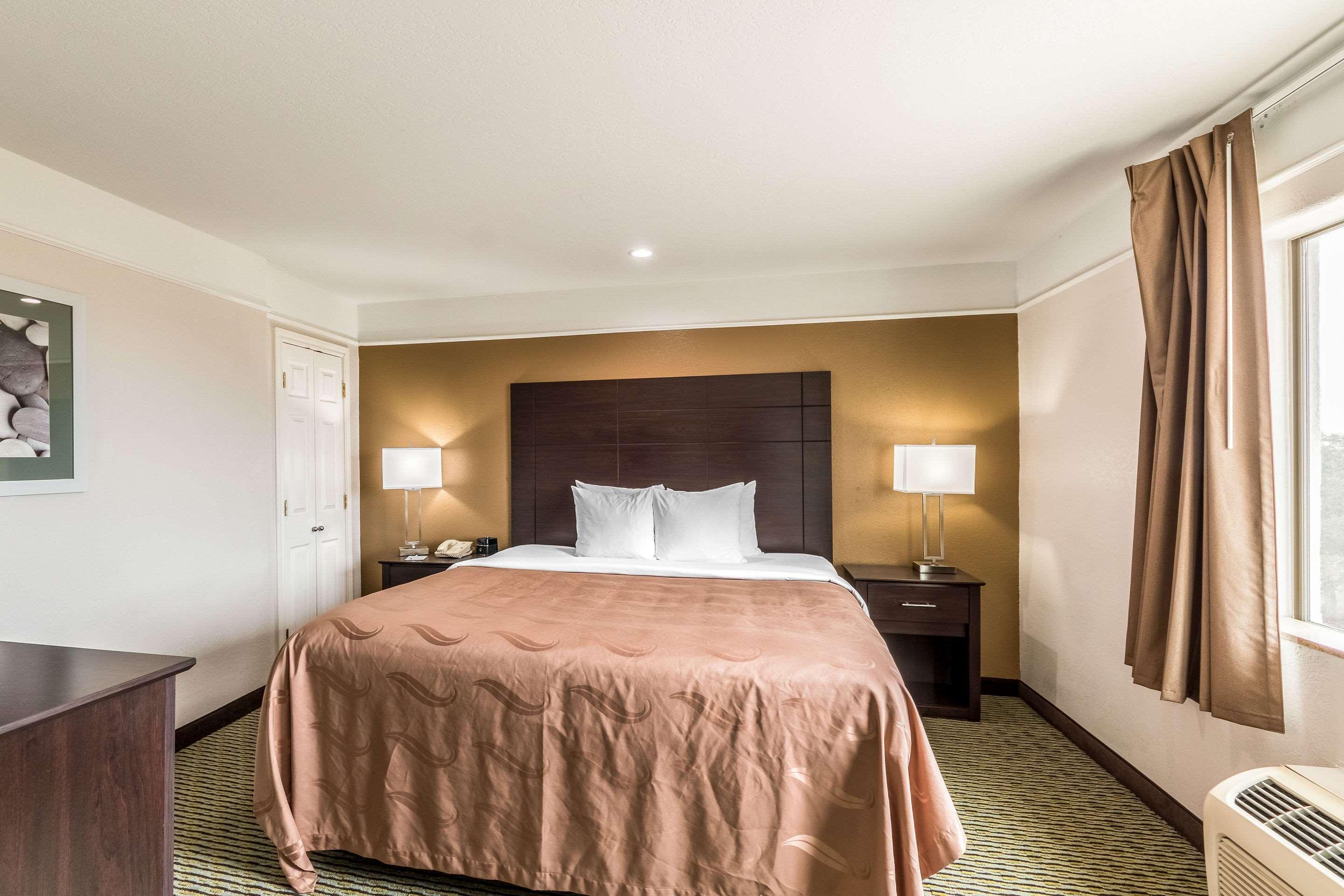 Quality Inn & Suites Seaworld North San Antonio Exteriör bild
