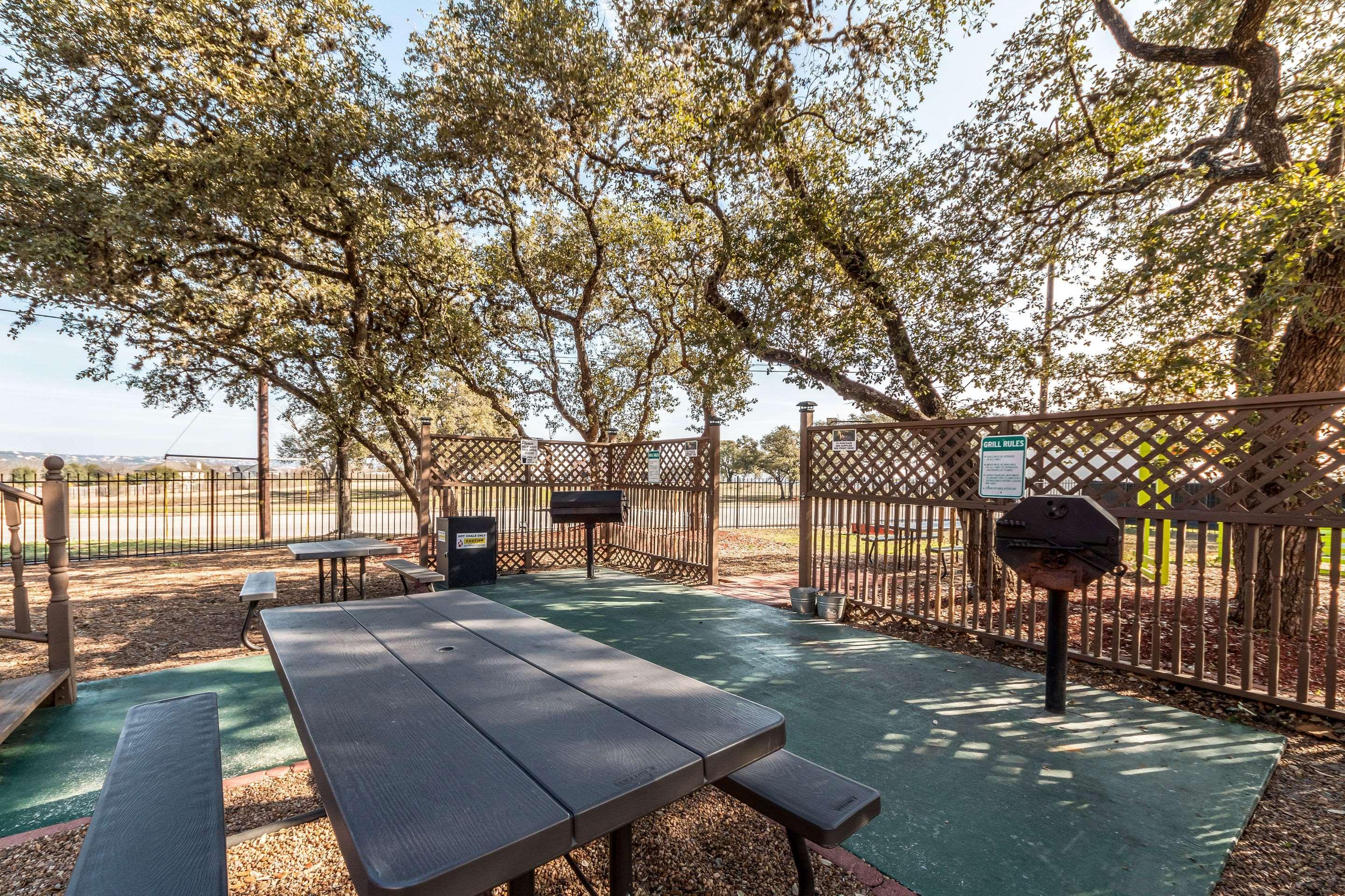 Quality Inn & Suites Seaworld North San Antonio Exteriör bild