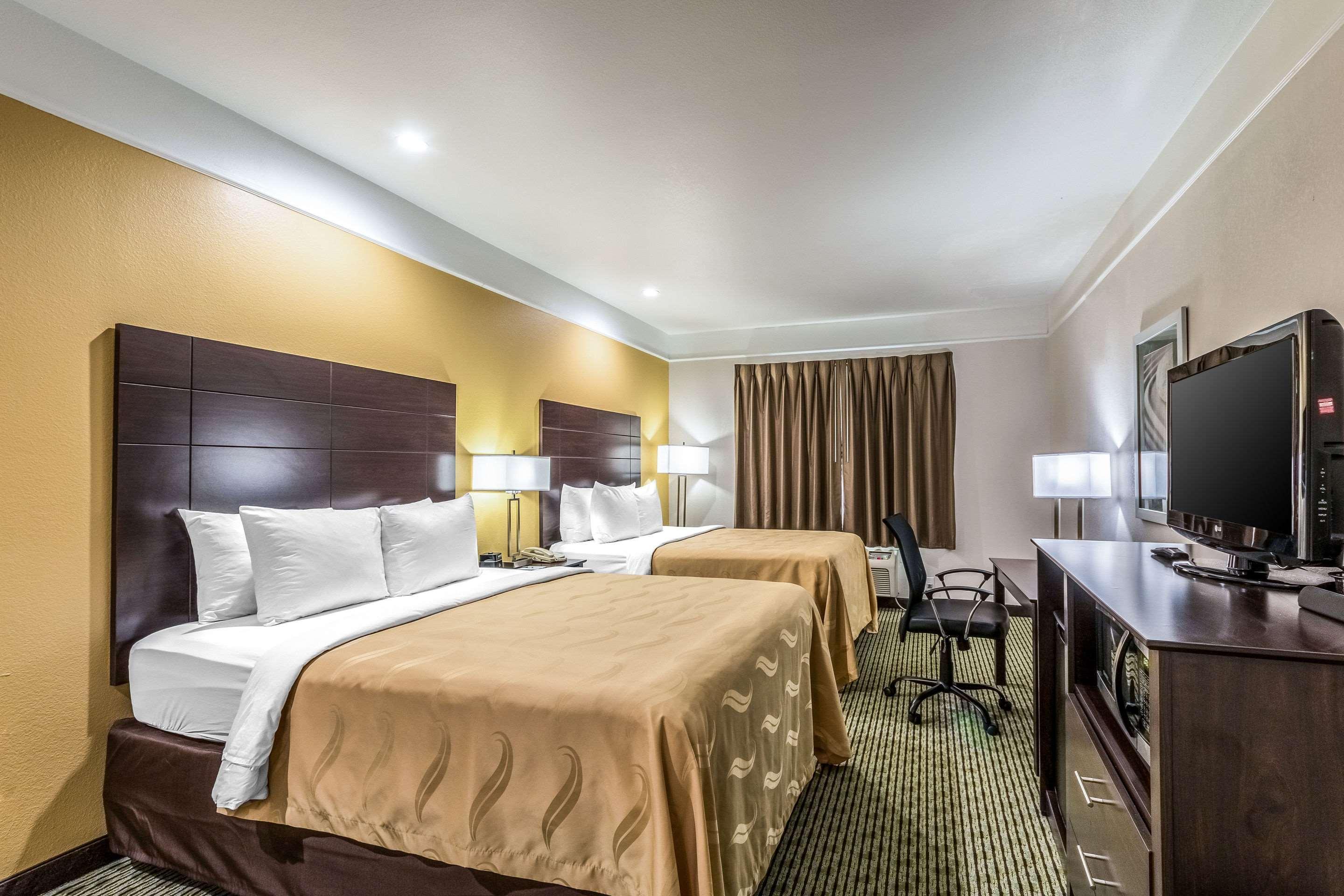 Quality Inn & Suites Seaworld North San Antonio Exteriör bild
